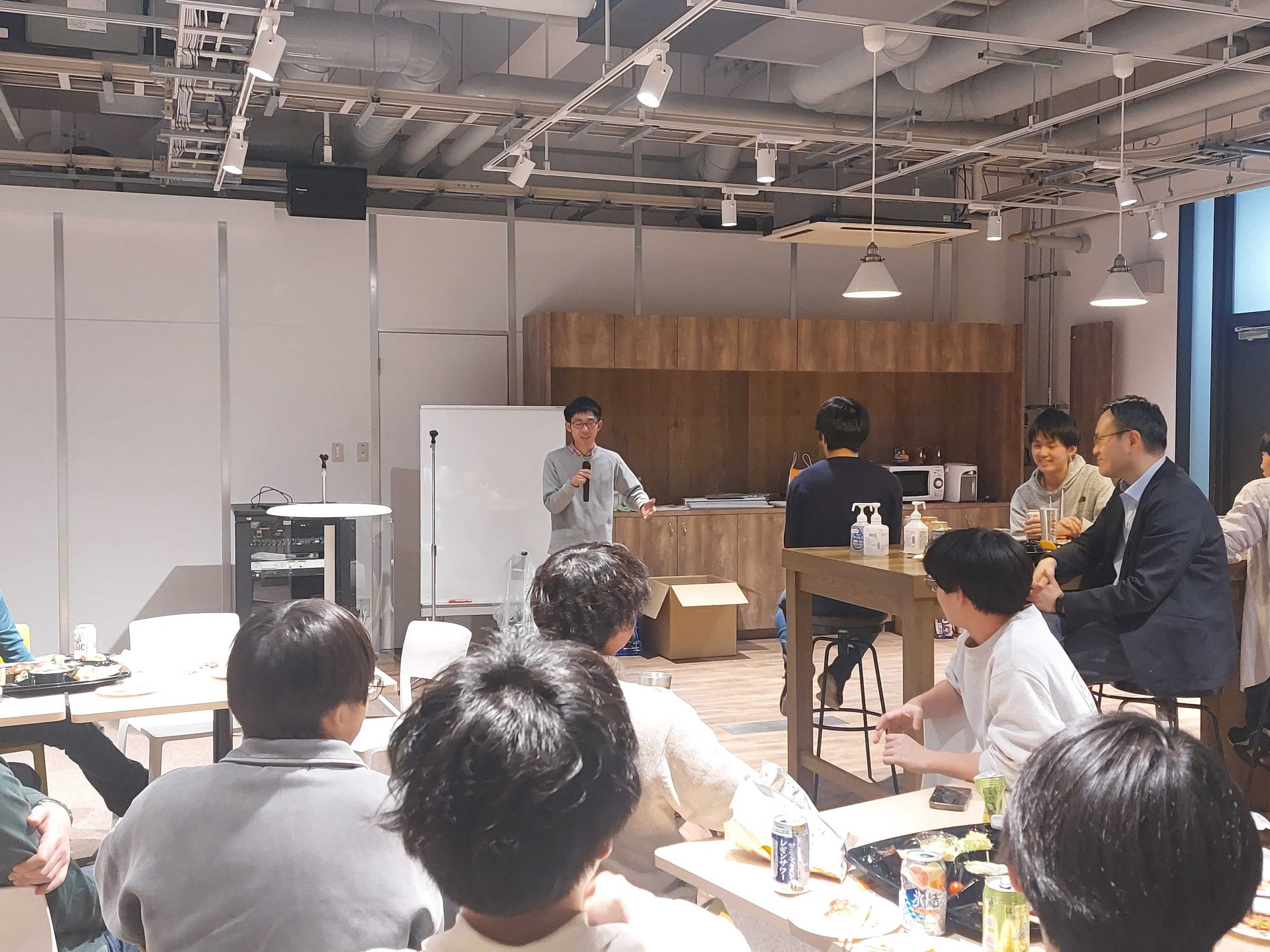 砂賀助教の歓迎会を行いました